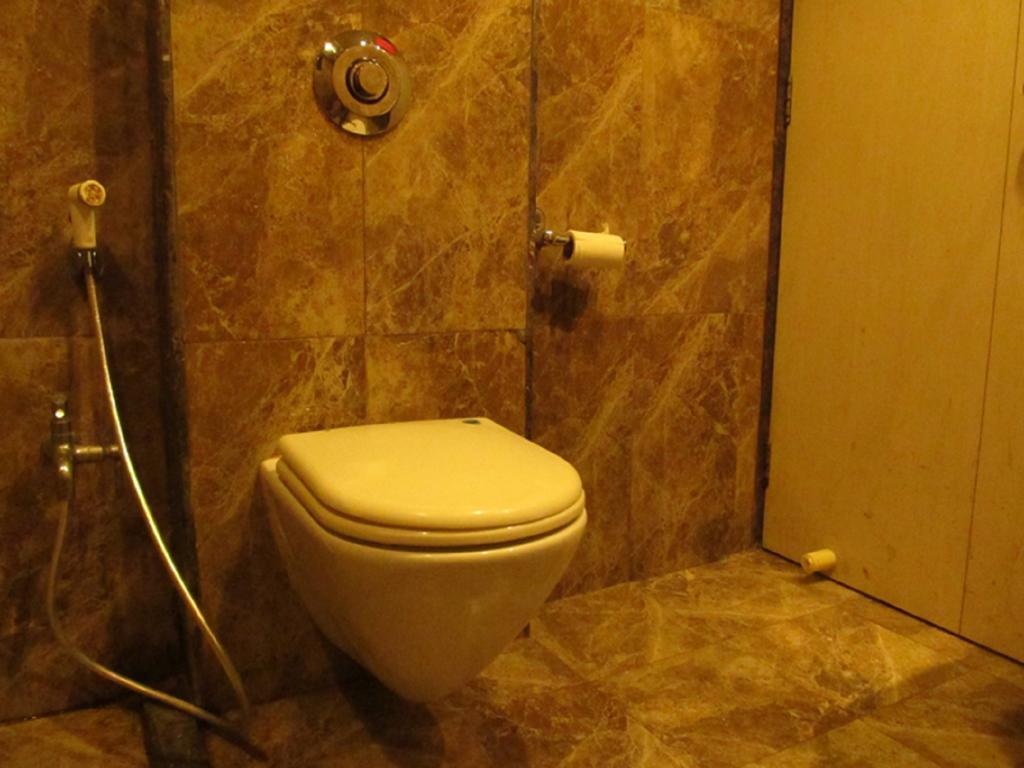 Hotel Sai Regency Daman Zimmer foto